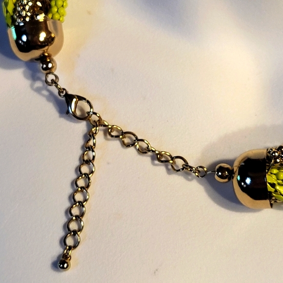Vintage 70's Braided Gold & Neon Green Metal Chain Statement Necklace - Picture 3 of 3